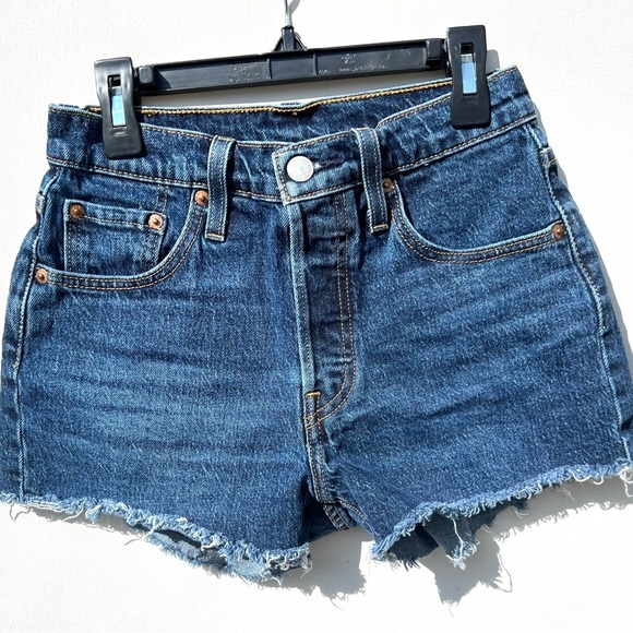 Levi’s 501 cutoff button fly jean shorts 25 denim high rise Salsa Shaker - Picture 4 of 10